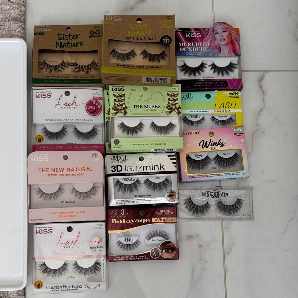 KISS Assorted False Eyelashes Variety Pack with Black Lashes 17 of them